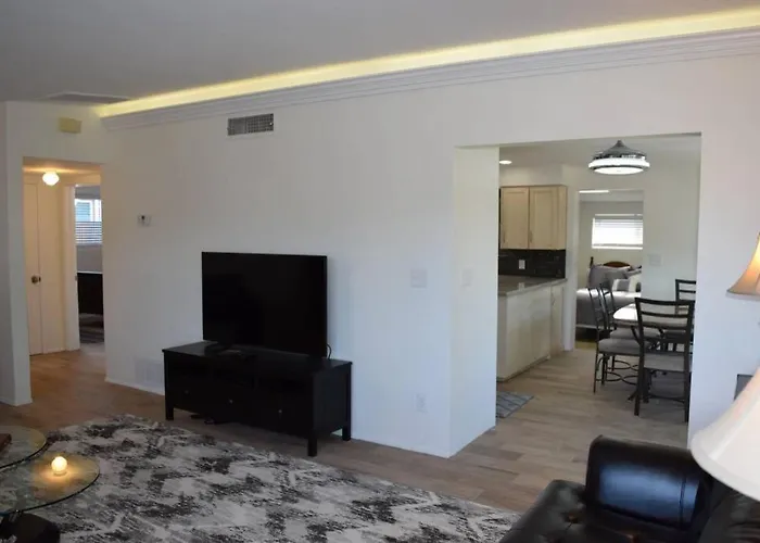 Modernized Red Brick Beauty Apartment *